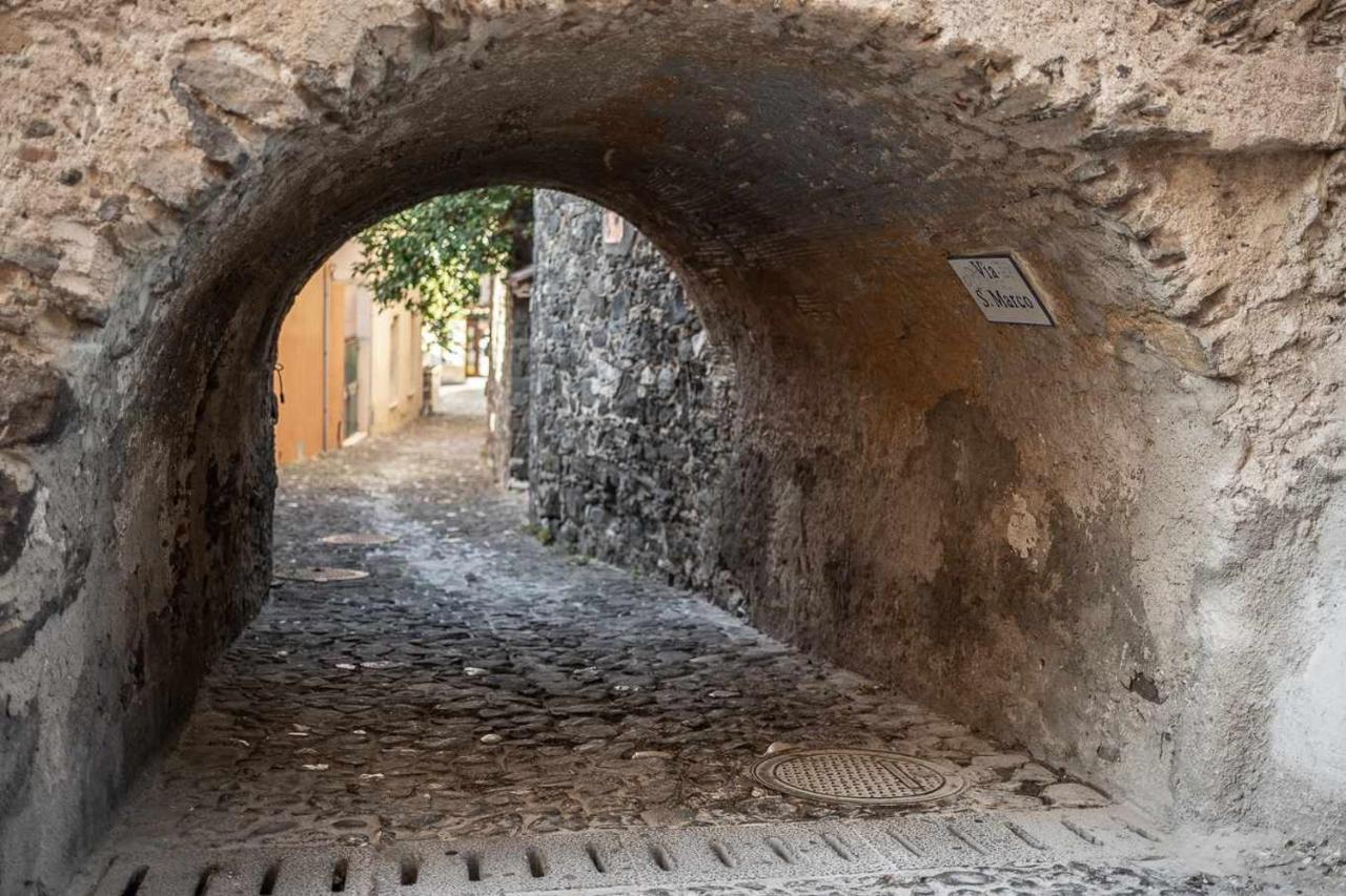 Domo Orise Alloggio In Pieno Centro Orosei Eksteriør bilde